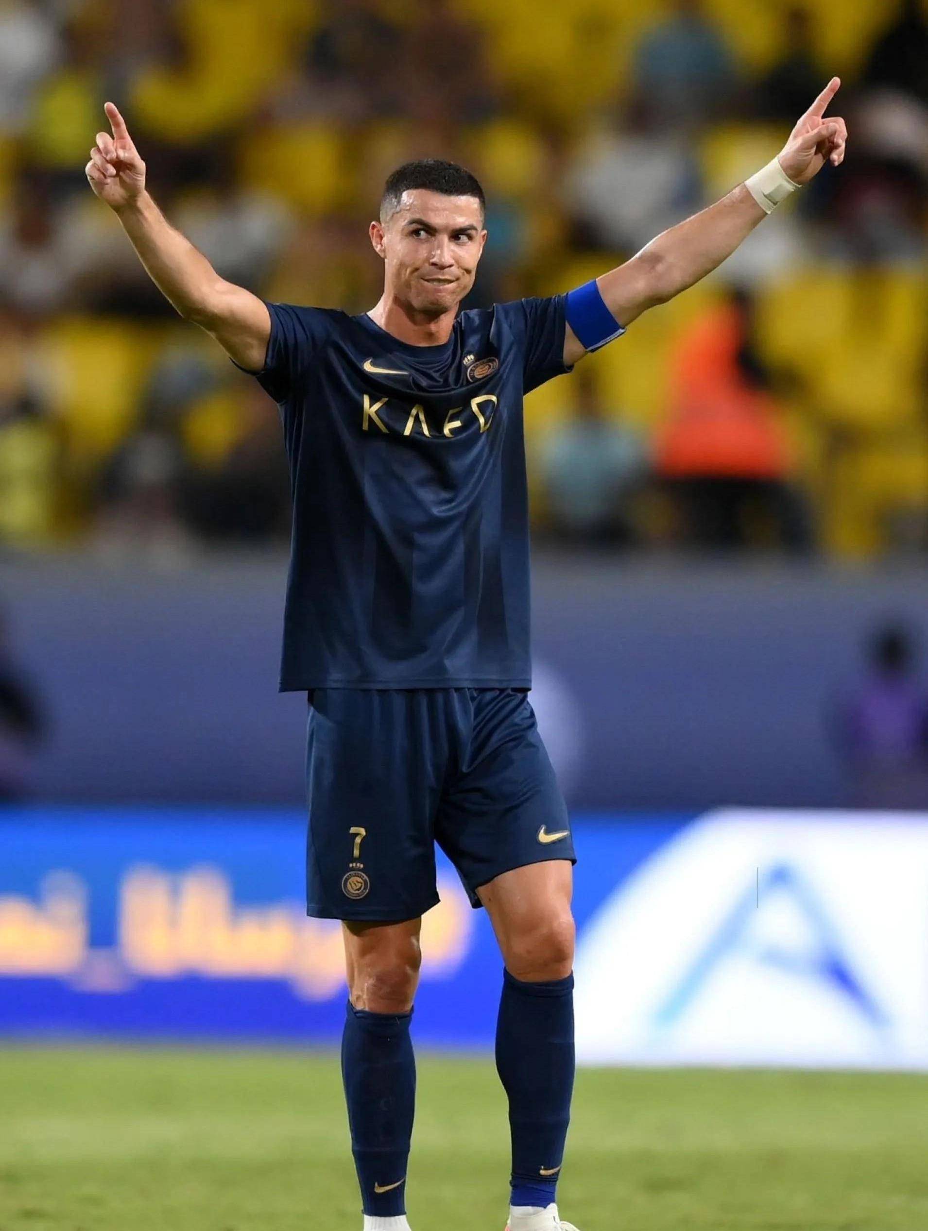 荷甲前瞻：阿贾克斯渐回正轨，费耶诺德伤兵满营愁煞范佩西（荷甲前瞻：阿贾克斯走出低谷，费耶诺德伤病潮令范佩西头疼）