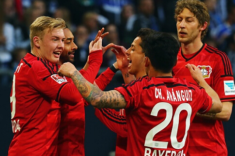 卡梅隆出席海南电影节大师班，以纳威族仪式开场（卡梅隆亮相海南电影节大师班，纳威族仪式拉开序幕）