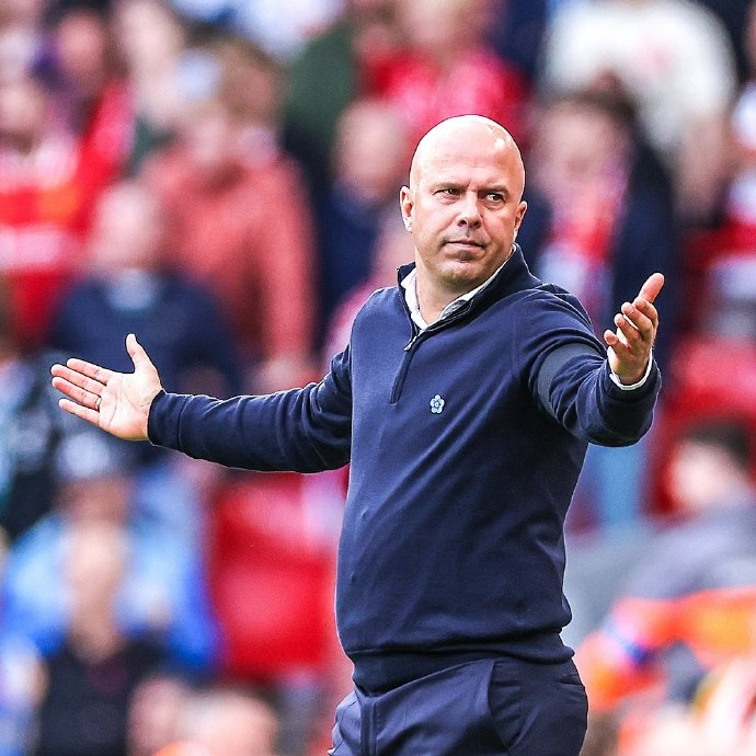 罗德里戈：皇马目前更衣室氛围？非常好，一如既往地好（罗德里戈：皇马更衣室氛围依旧非常好）