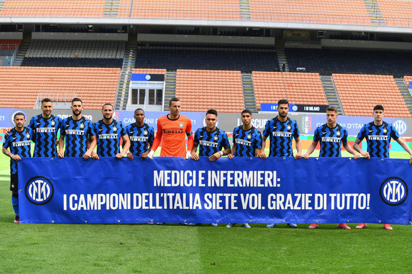 再换一个角度看看浩克的任意球！（换个视角再看浩克的任意球！）