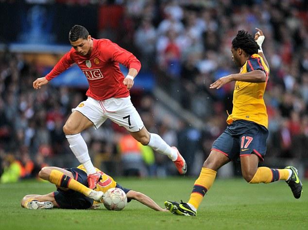 法尔克：拜仁考察了累西腓体育中场泽-卢卡斯，巴萨也有意（据法尔克报道，拜仁已考察累西腓体育中场泽-卢卡斯，巴萨同样关注）