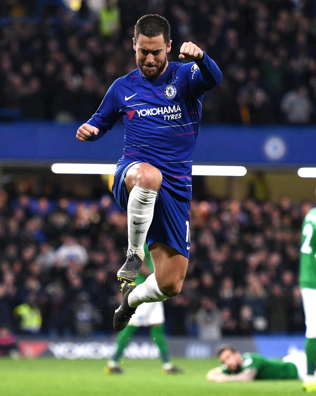 足协杯创历史摘亚背后：河南足球31 年坚守与酒祖杜康护航（河南足球31载坚守，在酒祖杜康护航下创足协杯历史性亚军）